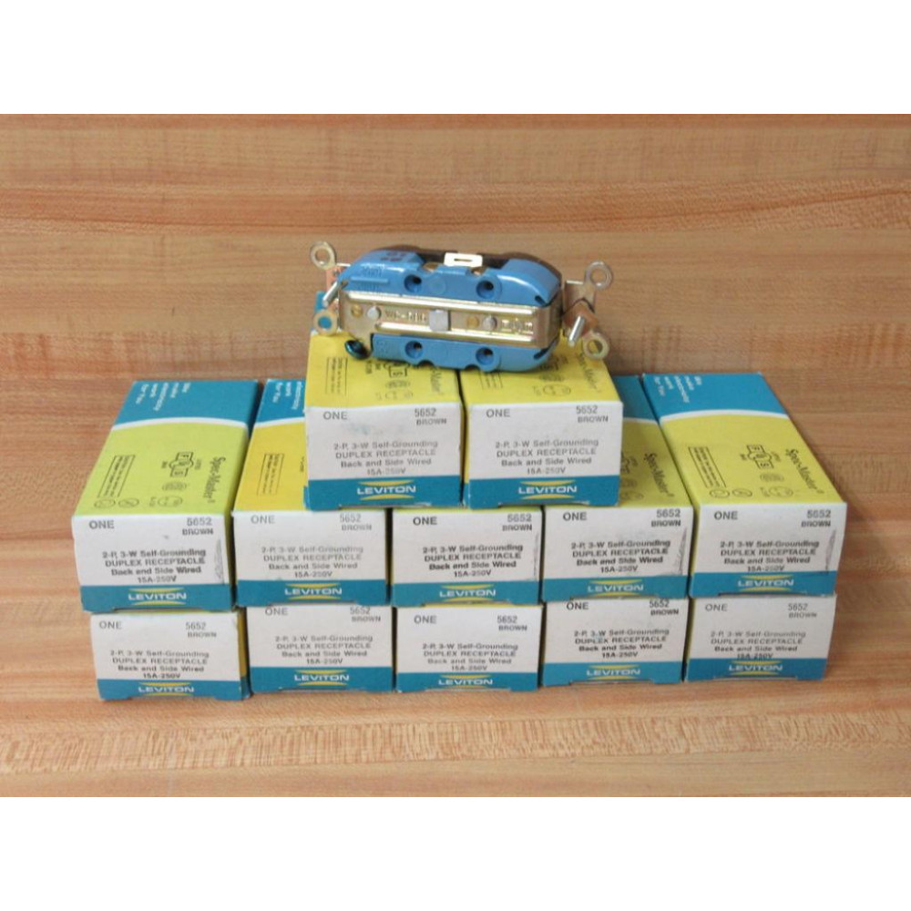 Leviton 5652 Duplex Receptacle (Pack of 12)