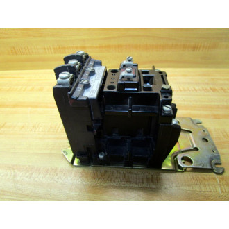 Allen Bradley 509-BOD Starter 509B0D Ser. BWO Contacts Or Reset Button - Used