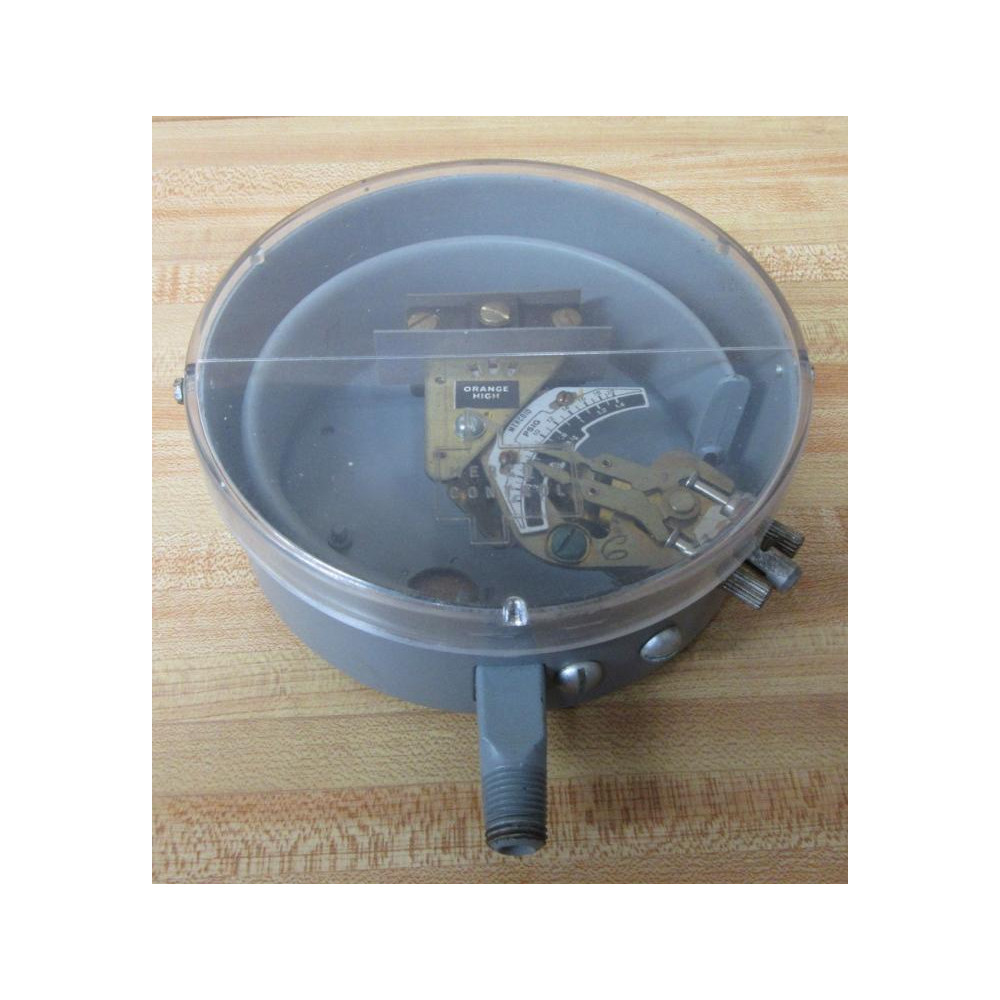 Mercoid Control DA-7031-153-3A Pressure Switch DA70311533A - Used