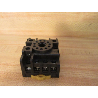 Omron 2-M4X30 Relay Socket 13 Z2C - New No Box
