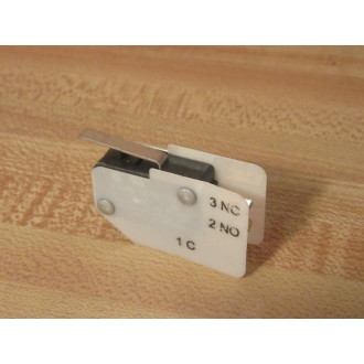 Honeywell V7-1C17D8-015-1 Miniature Switch A1M6-1676-179 W Bracket - Used