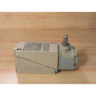 Allen Bradley 802T-A3P Oiltight Limit Switch 802TA3P - Used