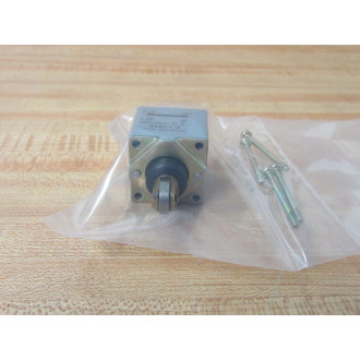 Allen Bradley Z-13948 Operating Head Z13948 W4 Screws - New No Box