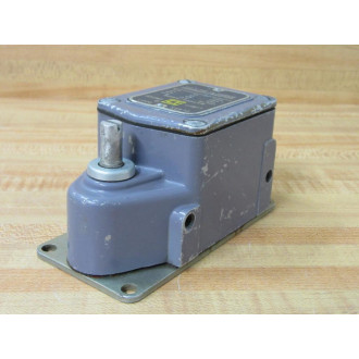 Square D 9007 TUB 5 Limit Switch 9007TUB5 - Used
