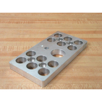 Staubli 6-18" x 3-18" x 12" Base Plate 61831812 - New No Box