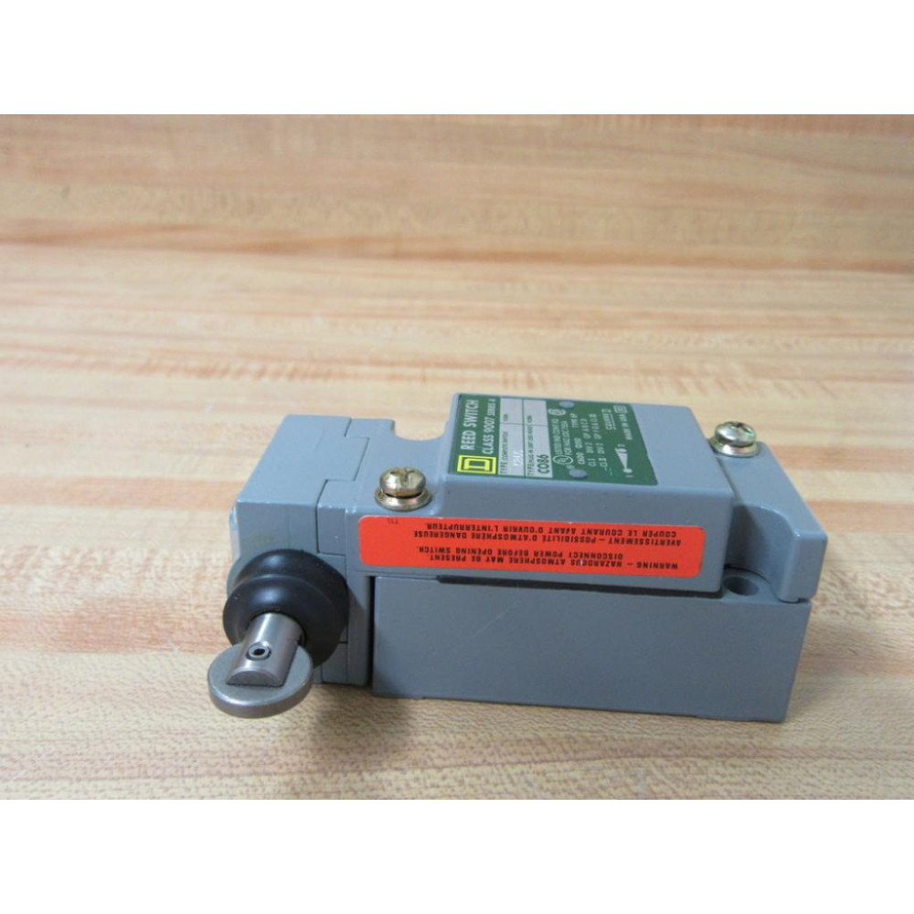 Square D 9007-C86G Reed Switch 9007C86G - New No Box Square D 9007-C86G Reed Switch 9007C86G - New No Box