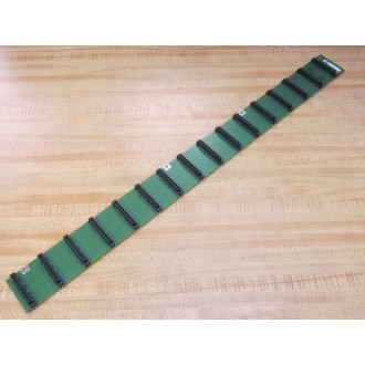 Modicon D4-043502011 16-Slot Board D4043502011 - Used