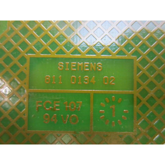 Siemens 811-0136-03 Circuit Board 811-0134-02 Cracked Connector - Used