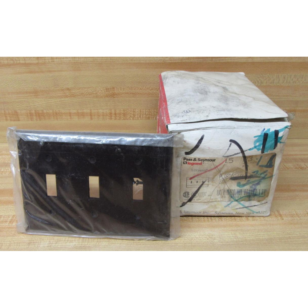 Pass & Seymour Legrand P3 Switch Plate TP3 (Pack of 15) Pass & Seymour Legrand P3 Switch Plate TP3 (Pack of 15)