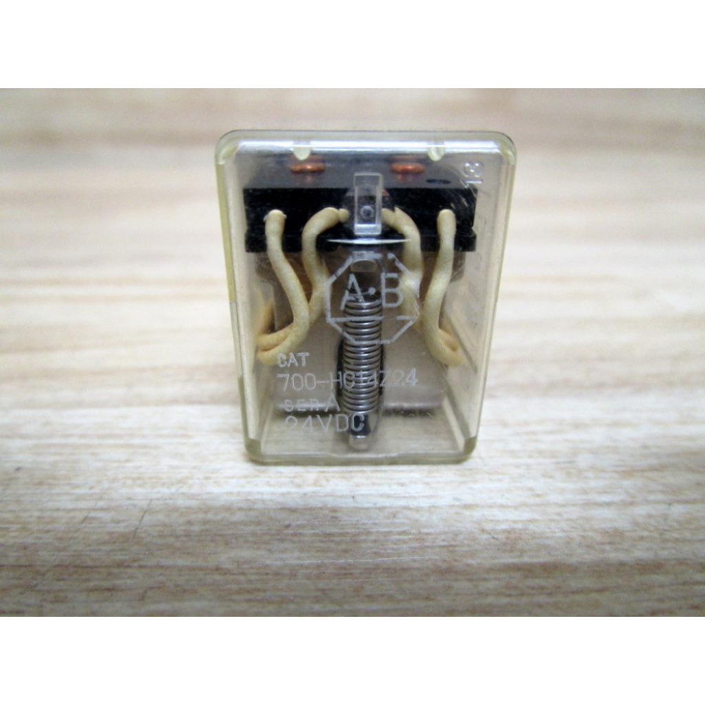 Allen Bradley 700-HC14Z24-24V DC Relay 700-HC14Z24-24VDC Series A - Used