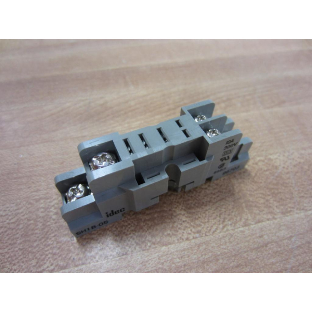 IDEC SH1B-05 Relay Socket SHIB-05 (Pack of 6) - New No Box