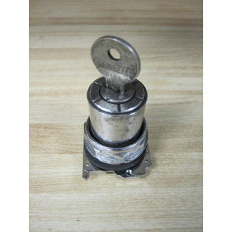 Cutler Hammer 10250T15237 Eaton Selector Key Switch - Used Cutler Hammer 10250T15237 Eaton Selector Key Switch - Used
