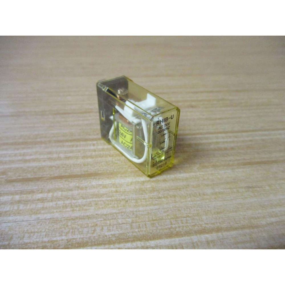 IDEC RHIB-U-AC24V Relay RH1B-U-24V AC - Used IDEC RHIB-U-AC24V Relay RH1B-U-24V AC - Used