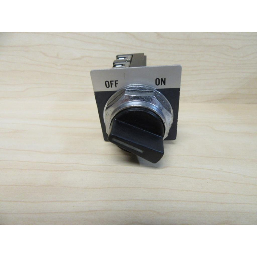 General Electric CR104PSG21B91A Selector Switch - Used