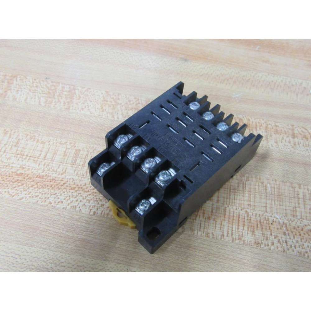 Omron PTF14A Relay Socket (Pack of 4) - New No Box