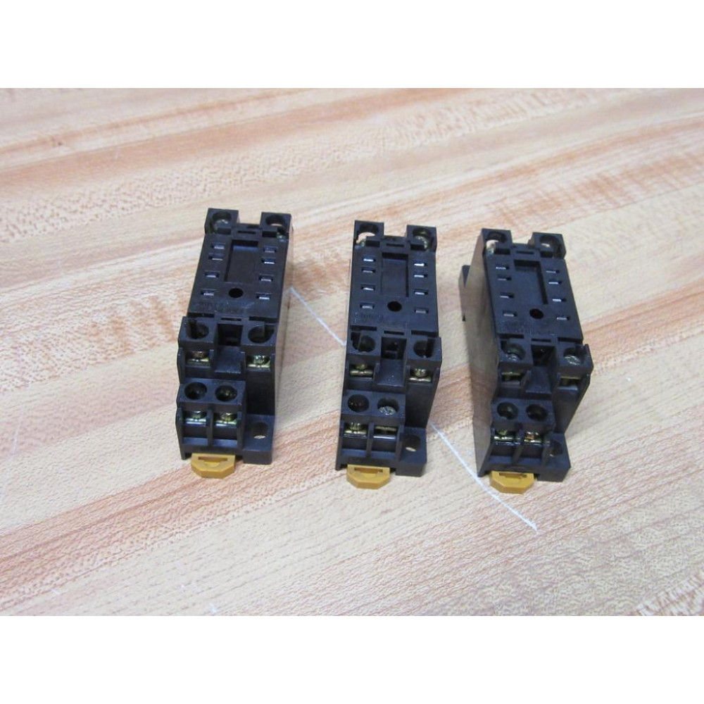 Omron PYF08A-E Relay Socket - Used