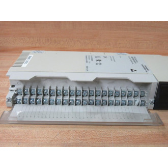 Schneider 140-DAO-842-10 Output Module 140DAO84210 - Used
