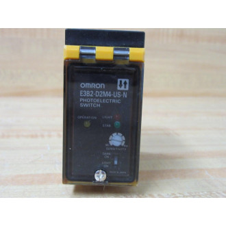 Omron E3B2-D2M4-US-N Photoelectric Switch E3B2D2M4USN