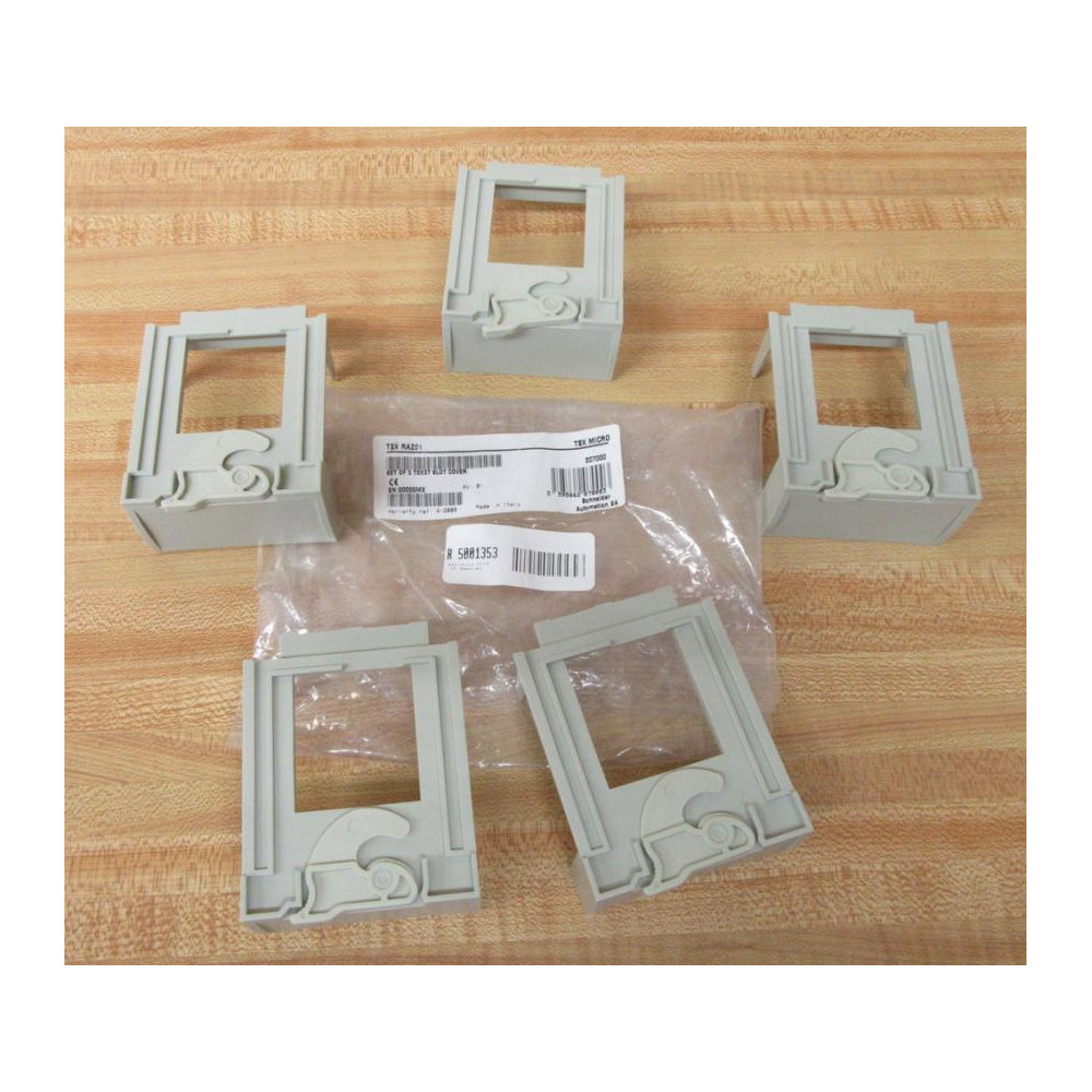 Schneider Automation TSX RAZ01 Slot Cover TSXRAZ01 (Pack of 5)