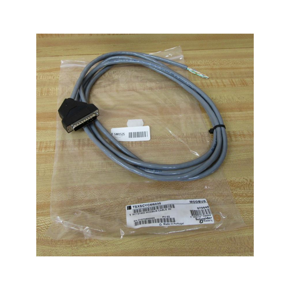 Schneider Electric TSXSCYCM6030 Modbus Cable Schneider Electric TSXSCYCM6030 Modbus Cable
