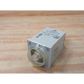 Omron H3BH-8 Timer H3BH8 Range 0.5-10min 100110120Vac. - New No Box