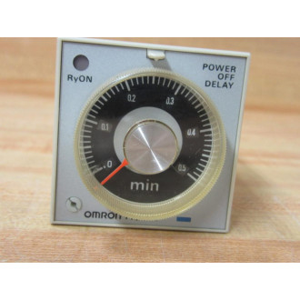 Omron H3BH-8 Timer H3BH8 Range 0.5-10min 100110120Vac. - New No Box