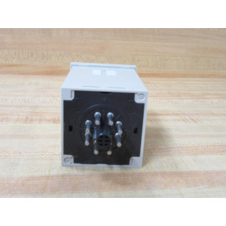 Omron H3BH-8 Timer H3BH8 Range 0.5-10min 100110120Vac. - New No Box