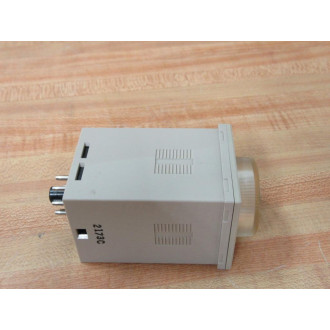 Omron H3BH-8 Timer H3BH8 Range 0.5-10min 100110120Vac. - New No Box