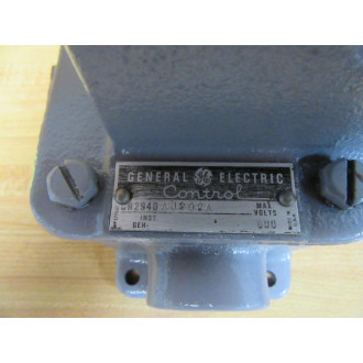 General Electric CR2940AJ202A Heavy Duty Switch Station WO Legend Plates - Refurbished
