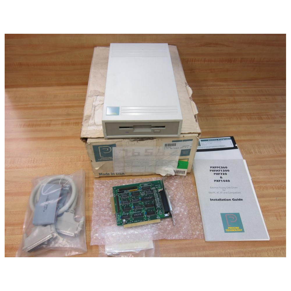 Procom Technology PXF1440 External 3.5" Diskette Drive Procom Technology PXF1440 External 3.5" Diskette Drive