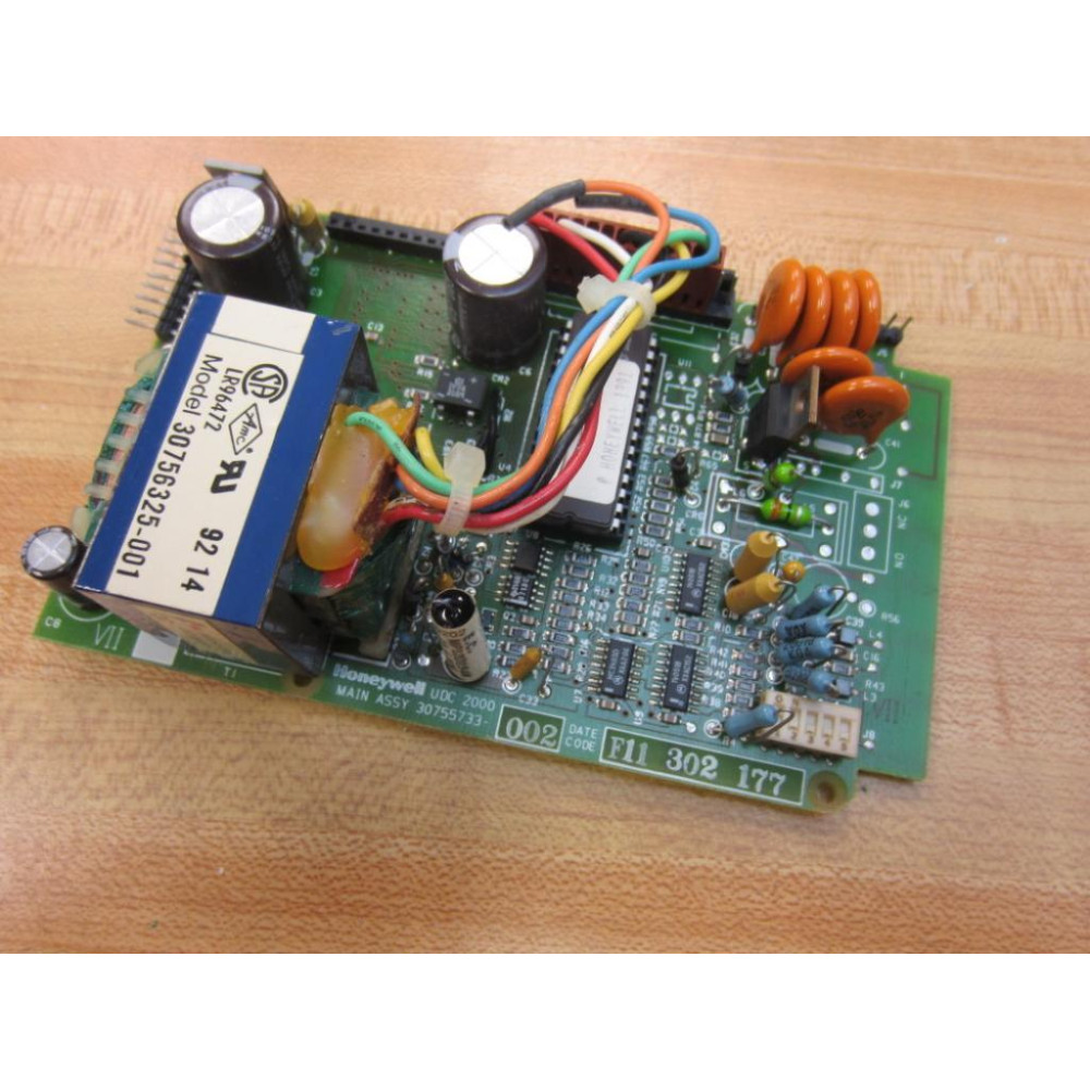 Honeywell 30755733-002 UDC2000 Main Assy Bd 30755733002 - Used