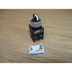 Fuji Electric AH22-P2B11 Selector Switch AH22-PB - New No Box