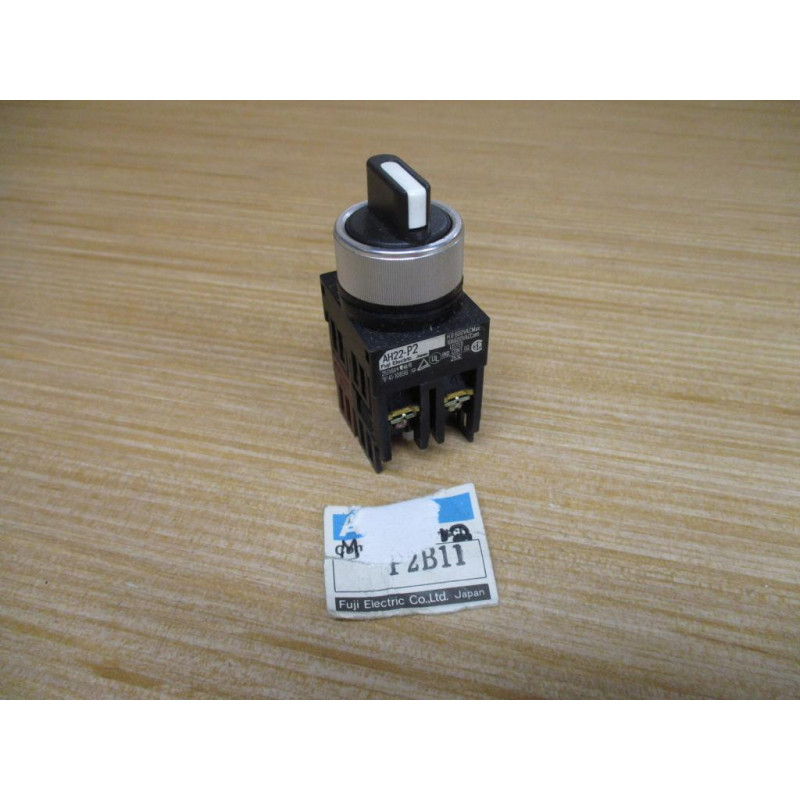 Fuji Electric AH22-P2B11 Selector Switch AH22-PB - New No Box