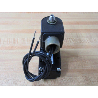 Parker 524011115B 3-Way 2-Pos SolenoidSPR RET Valve Parker 524011115B 3-Way 2-Pos SolenoidSPR RET Valve