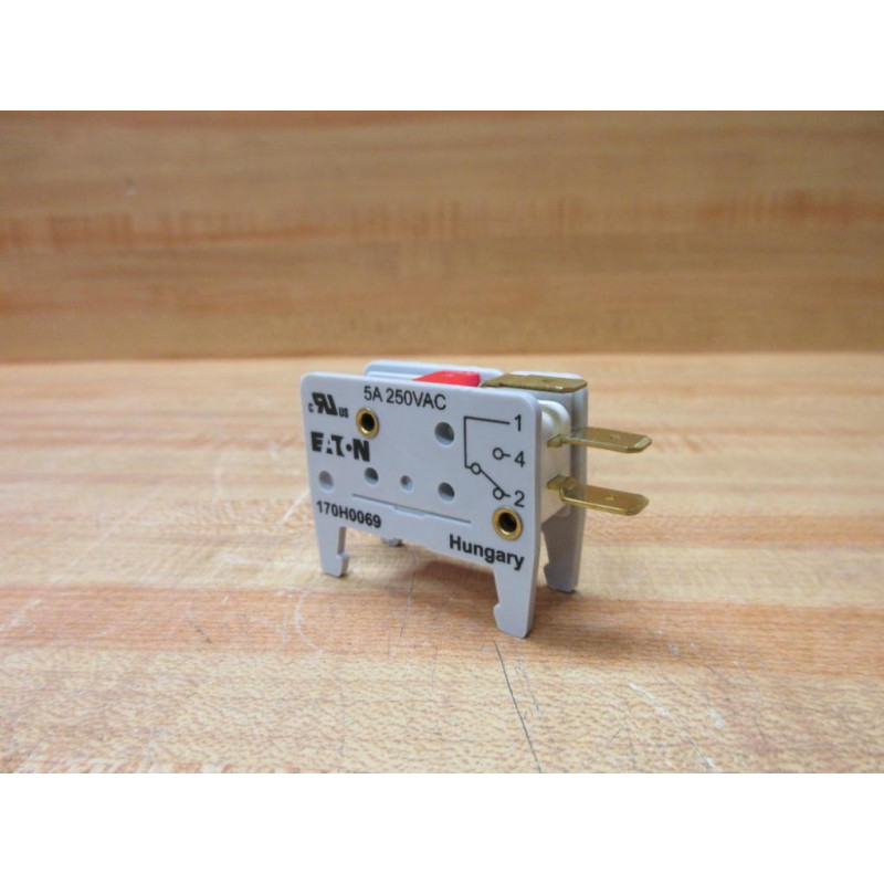 Buss 170H0069 Bussmann Eaton Microswitch - New No Box
