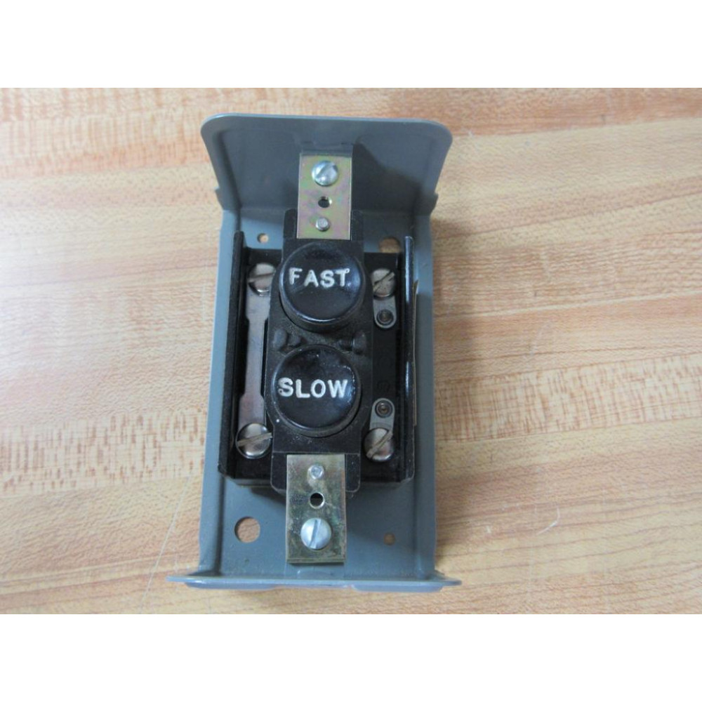 Cutler Hammer 10250H113 Standard Duty Pushbutton Station