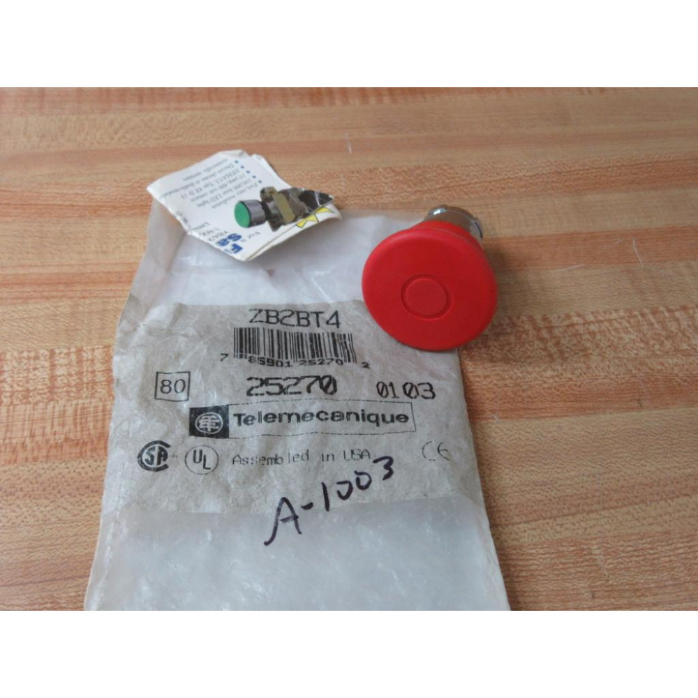 Telemecanique ZB2BT4 Red Button 25270 4B722 Telemecanique ZB2BT4 Red Button 25270 4B722