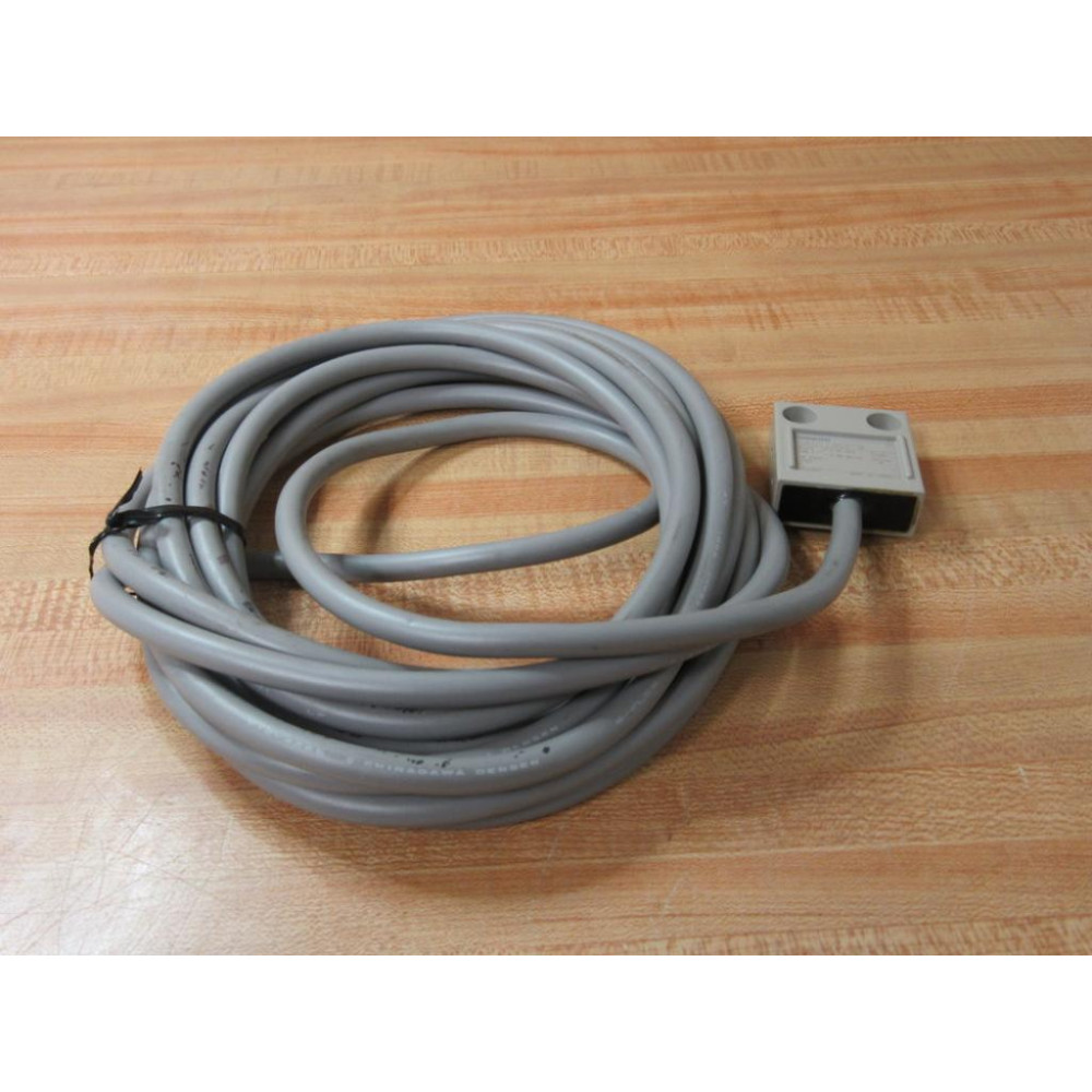 Omron D4C-1302-M Limit Switch wPushbutton D4C1302M - Used Omron D4C-1302-M Limit Switch wPushbutton D4C1302M - Used