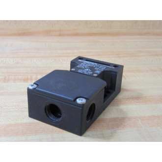 Schmersal AZ 16-02ZVRK-M16 Safety Interlock Switch AZ 1602ZVRKM16 - Used