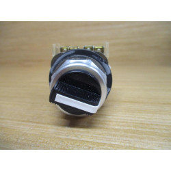 Allen Bradley 800T-N3KF4B Selector Switch 800TN3KF4B Ser. T
