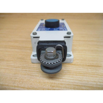 Telemecanique XY2-CH13150H7 Push Button XY2CH13150H7 - Used