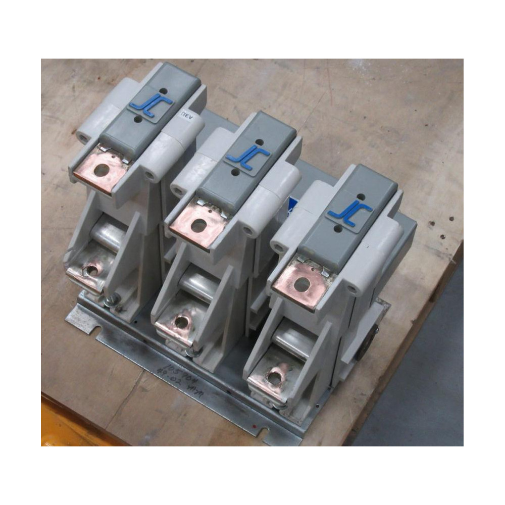 Joslyn Clark MVC77U034A50-76 USAVAC Vacuum Contactor MVC77U034A5076 wo Lugs - Used Joslyn Clark MVC77U034A50-76 USAVAC Vacuum Contactor MVC77U034A5076 wo Lugs - Used