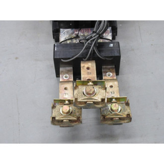 Square D 8736SH01S Contactor wLugs - Used
