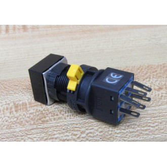 IDEC LA2K-2C6A Keyed Switch LA2K2C6A