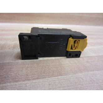 Omron PYF14A-E Relay Socket PYF14AE - New No Box