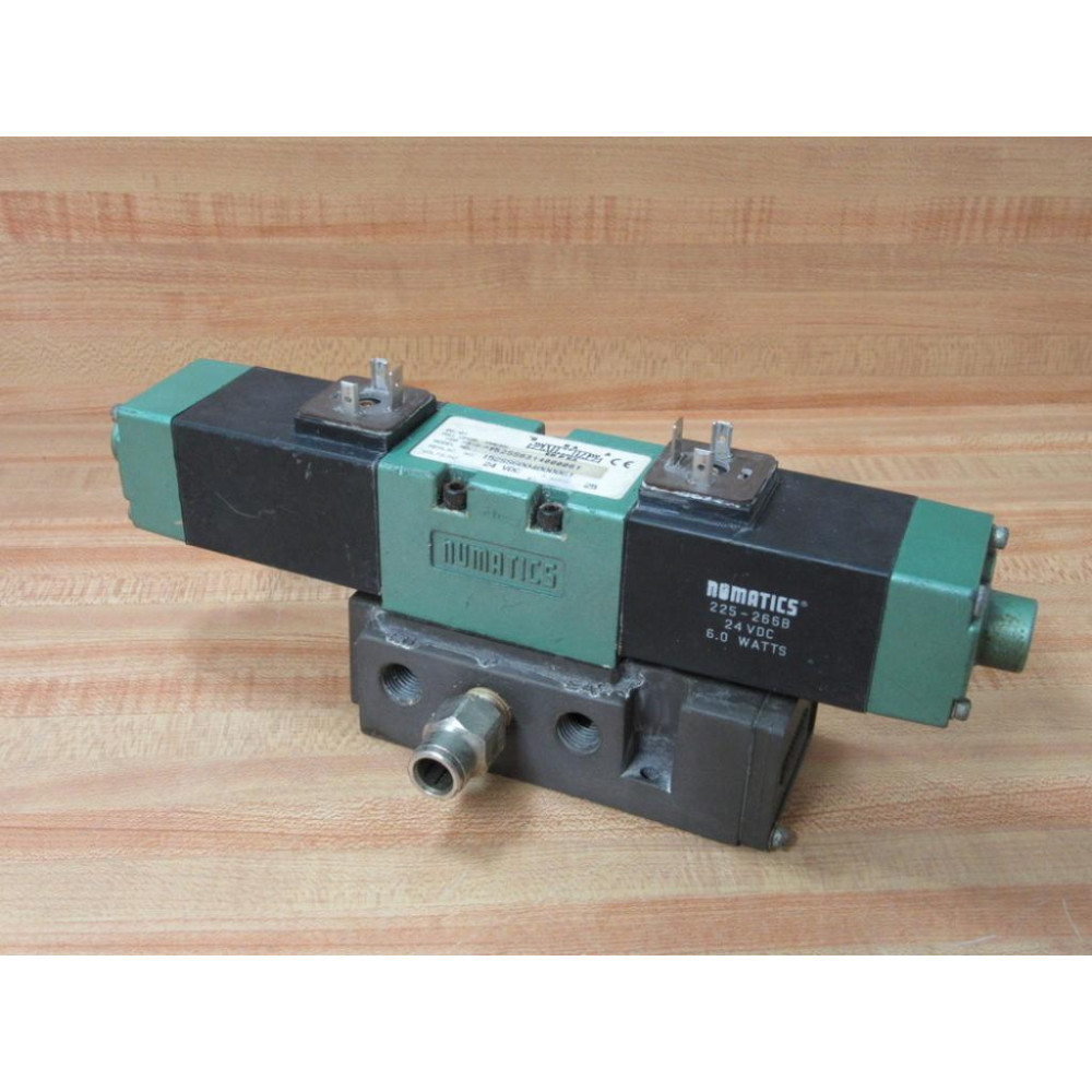 Numatics 152SS6314000061 Double Solenoid Valve 152SS6004000061 - Used Numatics 152SS6314000061 Double Solenoid Valve 152SS6004000061 - Used
