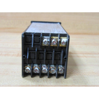 Toho Electronics TTM-104-1-PN Temperature Controller TTM-104-1-PN-Z03 - Used Toho Electronics TTM-104-1-PN Temperature Controller TTM-104-1-PN-Z03 - Used