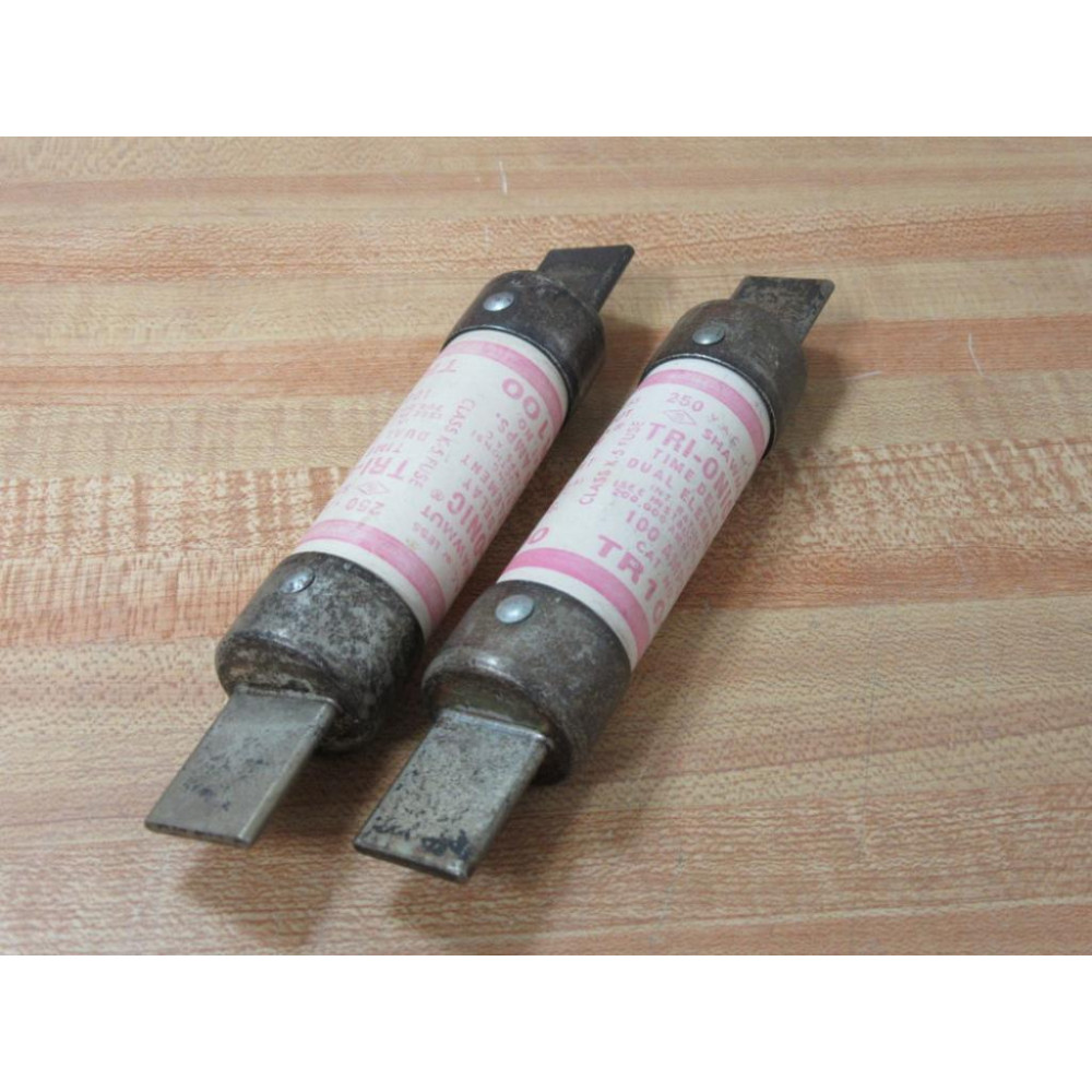 Shawmut TR-100 Tri-Onic Time Delay Fuse TR100 (Pack of 2) - New No Box Shawmut TR-100 Tri-Onic Time Delay Fuse TR100 (Pack of 2) - New No Box