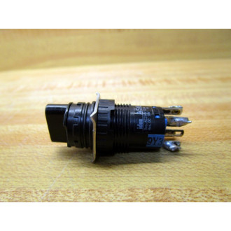 IDEC AS6-Y Selector Switch AS6Y WO Wires6 Blades - Used
