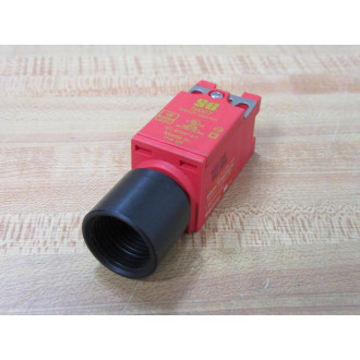 STI 44521-1040 Safety Switch T2007 WPort Adapter - Used